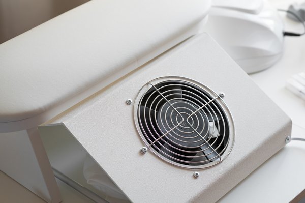 Aspirateur pour ongles : choisissez le meilleur pour votre beauté