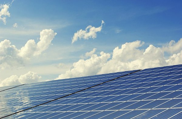 Panneau solaire photovoltaïque : pourquoi opter pour globe energy ?